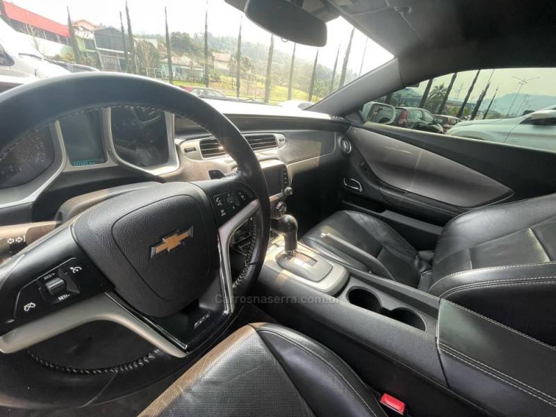 CHEVROLET - CAMARO - 2013/2013 - Branca - R$ 239.000,00