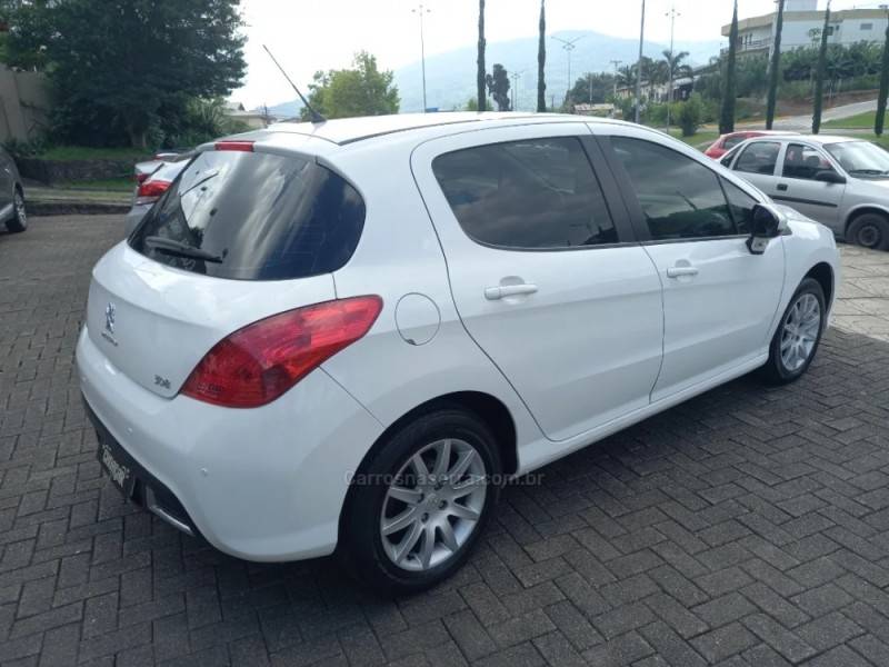 PEUGEOT - 308 - 2014/2014 - Branca - R$ 43.900,00