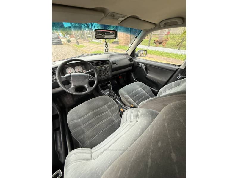 VOLKSWAGEN - GOLF - 1997/1997 - Vermelha - R$ 28.900,00